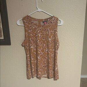 Vince Camuto Leaf Print Keyhole Back Tank Top Sleeveless Blouse Size Medium